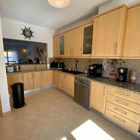 Lovely Townhouse, Just A Short Walk To The Vakantiehuis *