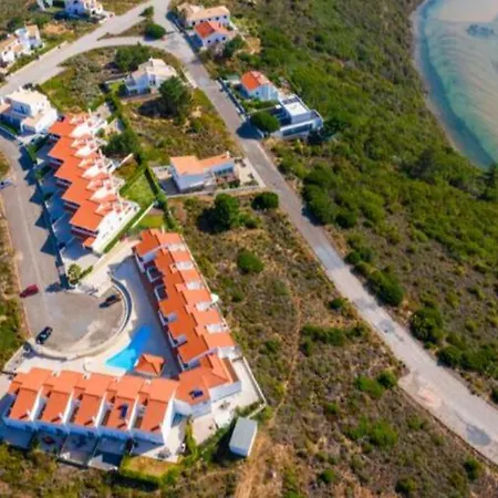 Lovely Townhouse, Just A Short Walk To The Сasa de vacaciones